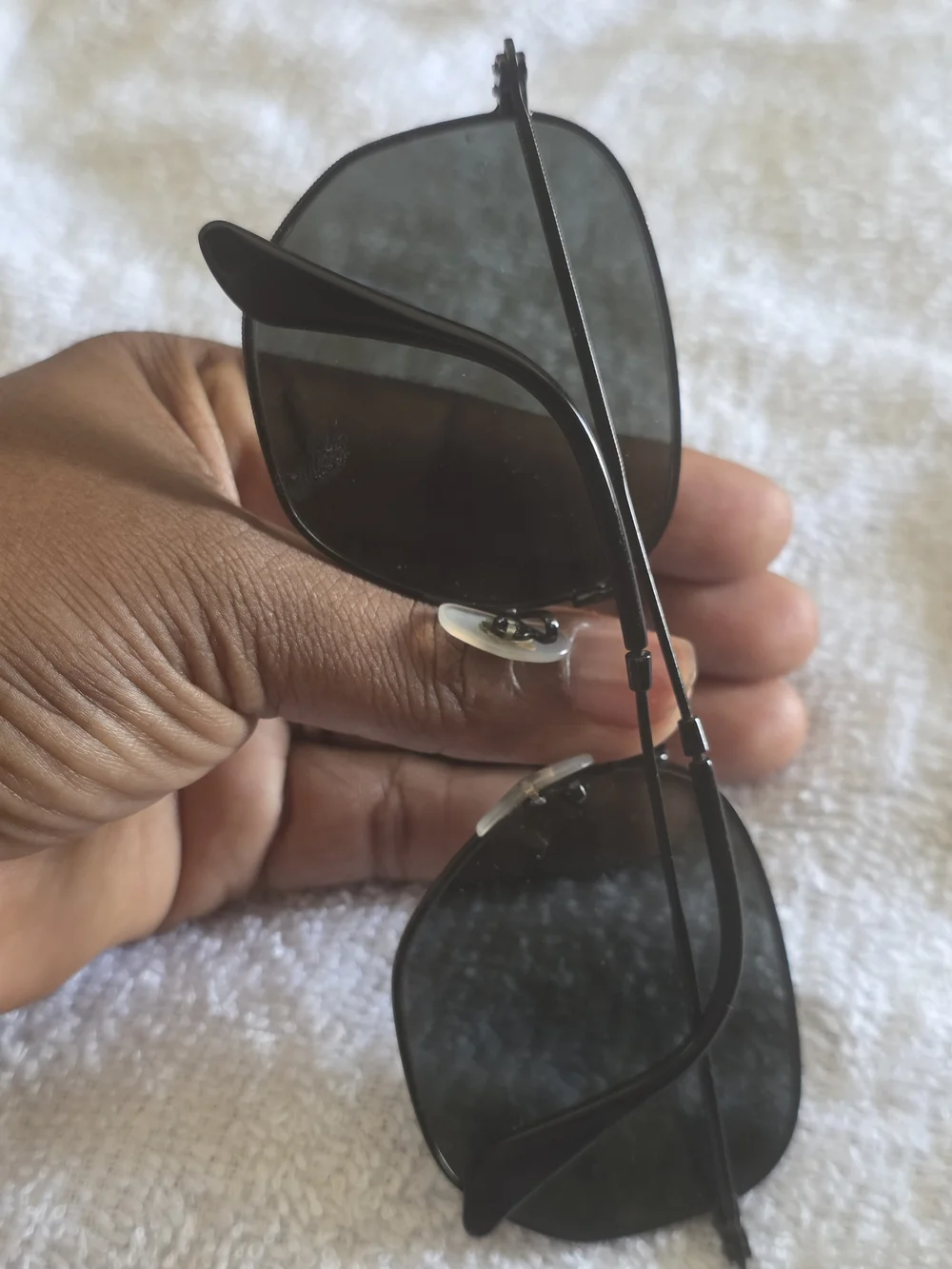 Ray-Ban Men’s Black Metal Sunglasses with Dark Lenses